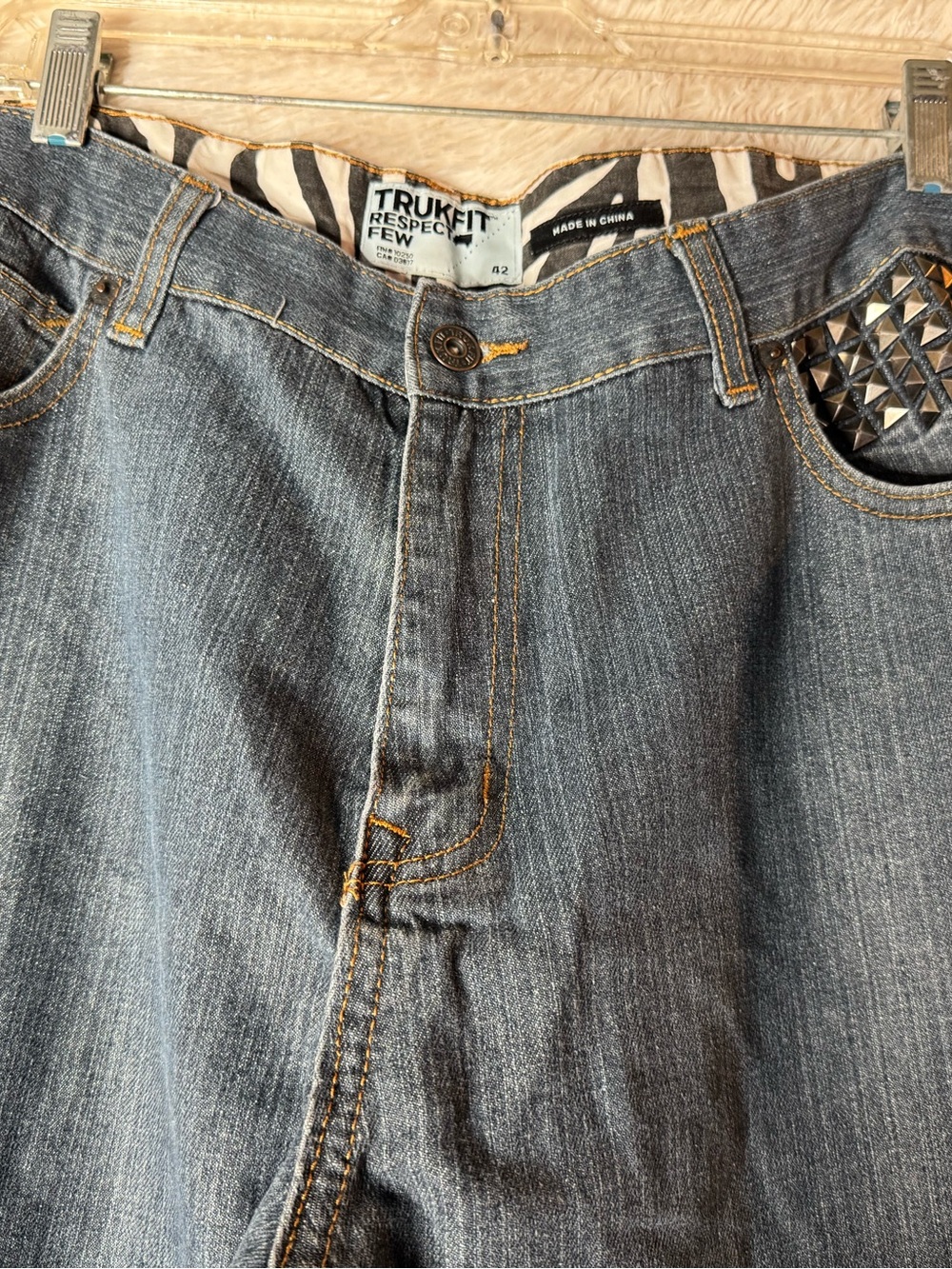 Trukfit Dark Wash Studded Straight Leg Jeans Size 42 - Picture 3 of 4
